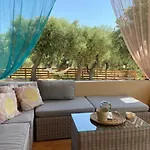 펜션 Dream House Alikí